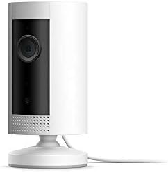 كاميرا مراقبة منزلية ذكية من رينغ، كاميرا داخلية بمقبس تعمل بتقنية WiFi، بنظام تحدث باتجاهين وبث فيديو مباشر F