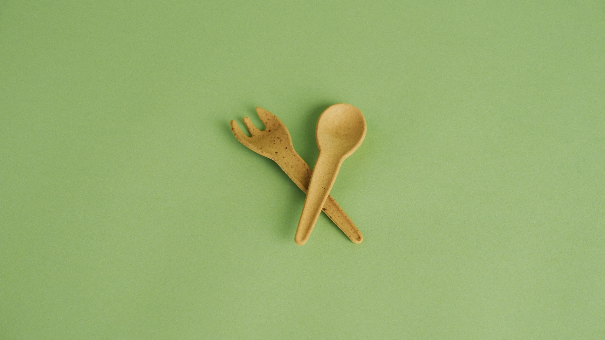 Meet Incredible Eats | Single-Use Plastic Challenge Winner Incredible Eats manufactures edible cutlery with non-GMO ingredients and were chosen to test their products at select Google foodspaces as part of the Single-Use Plastics Challenge.